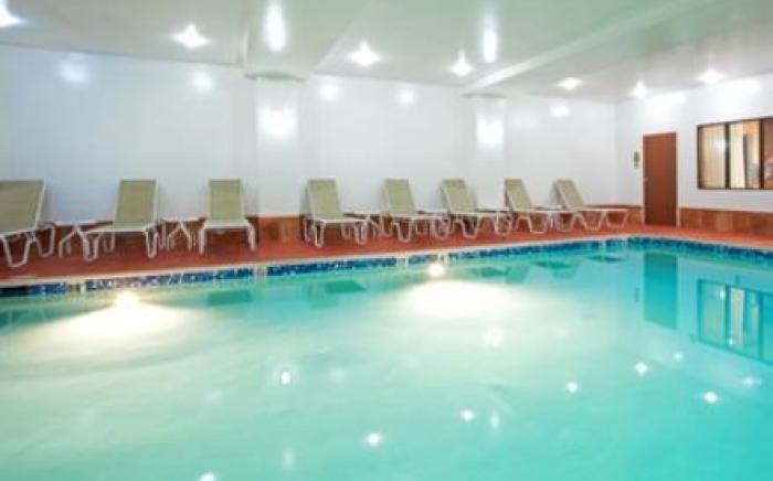 Holiday Inn Express & Suites Culpeper By IHG