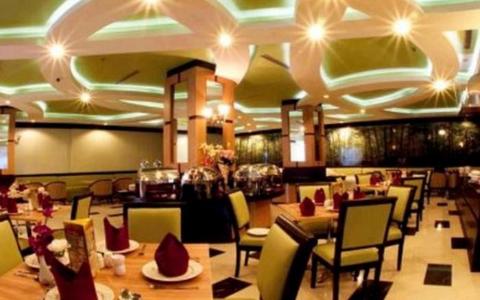 Orchardz Jayakarta Hotel