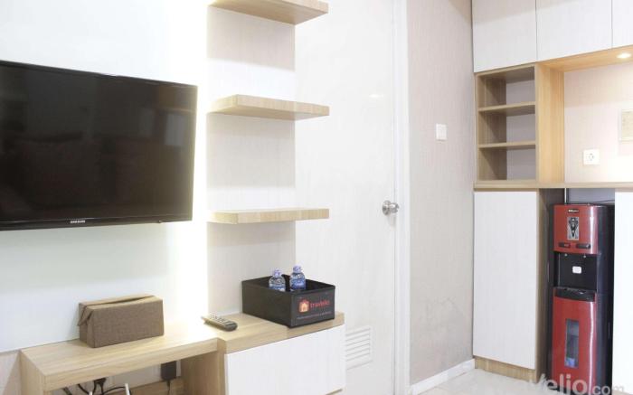 Favorable 1BR Apartment at Parahyangan Residence near UNPAR By Travelio