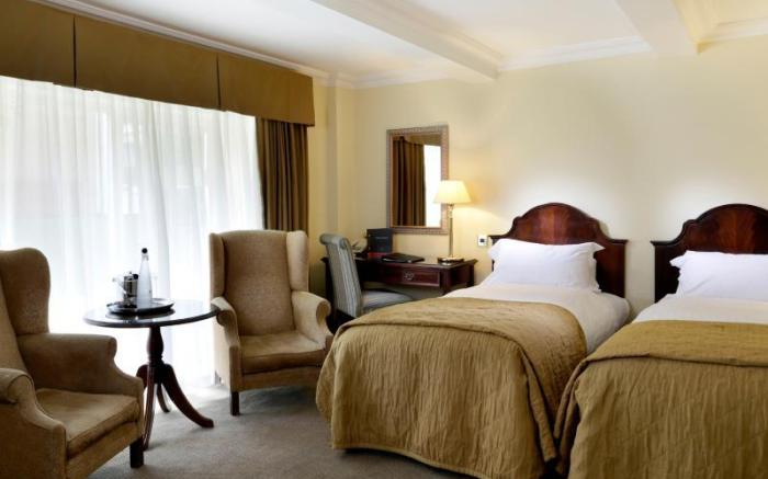 Macdonald Alveston Manor Hotel