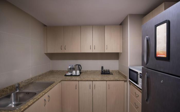 Two Seasons Hotel & Apartments