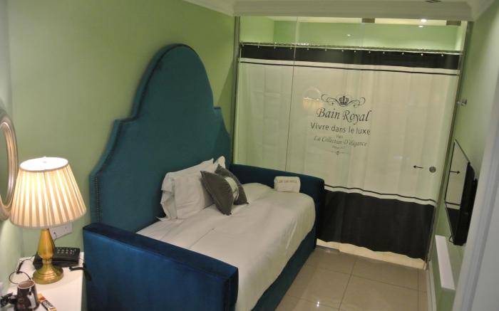 1 Day Car Hotel