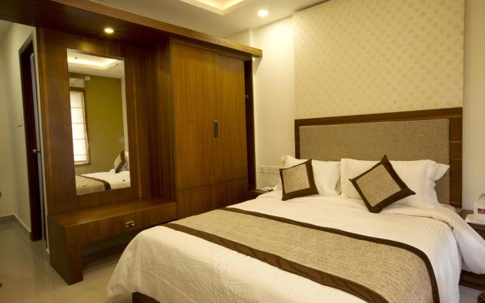 Rotano Glitz Inn - Glitz Inn Calicut