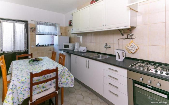 I - Apartment 3 in St. Johns Countryside Getaway