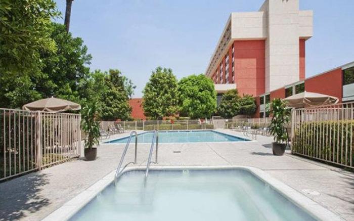 Ontario Airport Hotel and Convention Center