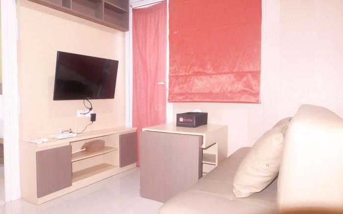 Best Price 2BR Green Pramuka Apartment By Travelio