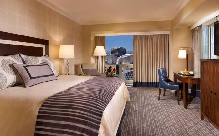 Omni Los Angeles at California Plaza