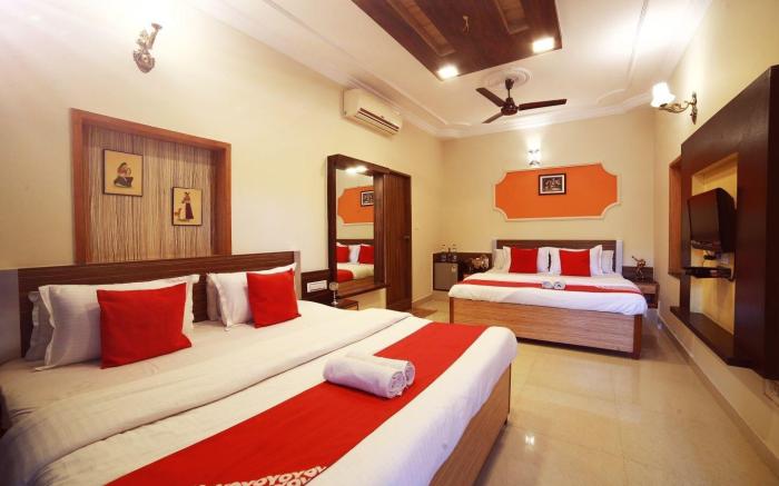 EMINENCE - PALM RESIDENCY (1 KM from Nakkie Lake)