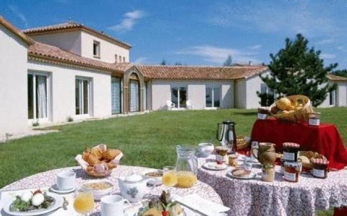 Logis Hotel La Bergerie Hotel 3 etoiles Restaurant savoureux