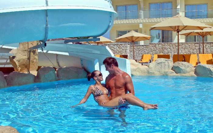 Xperience Sea Breeze Resort