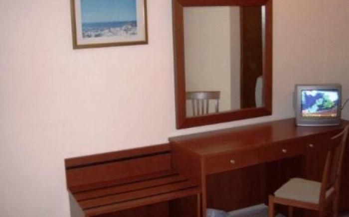 AGRELLI Hotel & Suites