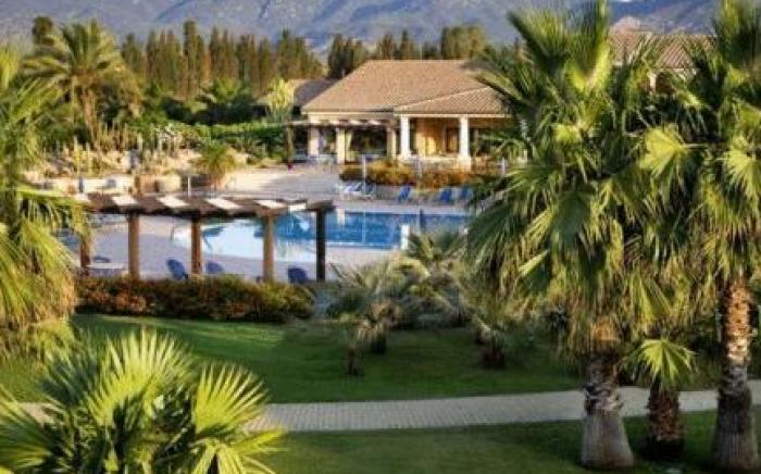 Lantana Resort Hotel&Apartments