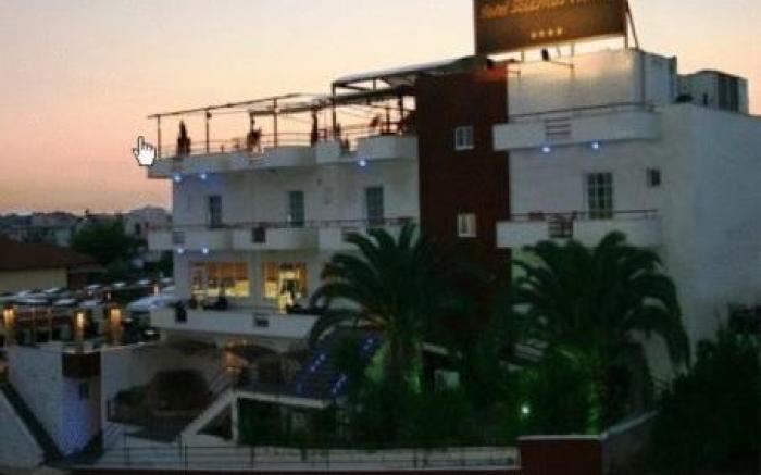 Selefkos Palace