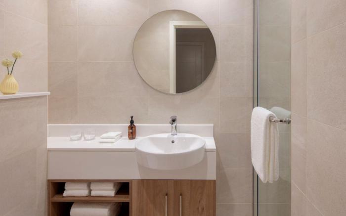 Staybridge Suites Dubai Internet City By IHG