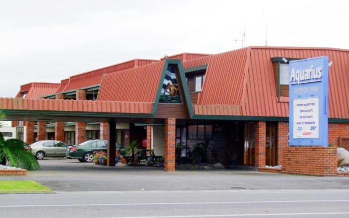 Aquarius Motor Inn