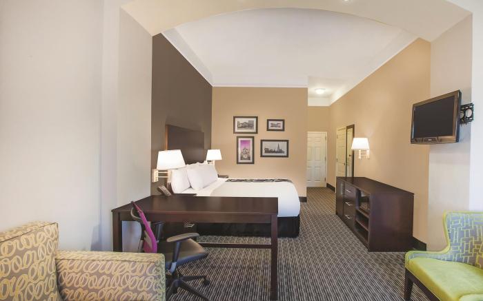 La Quinta Inn & Suites by Wyndham Beaumont West