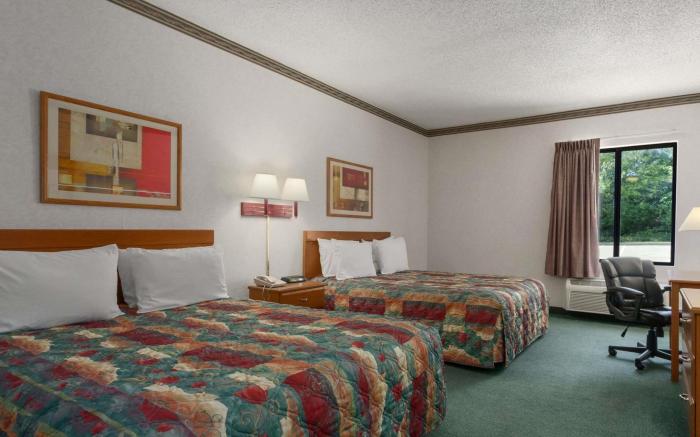 Days Inn by Wyndham Jefferson City