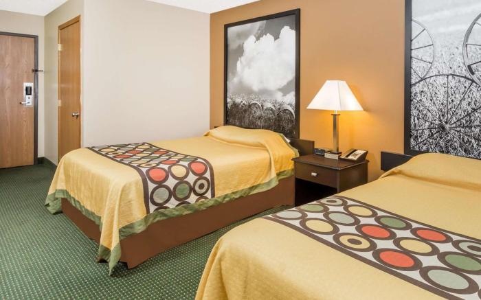 Super 8 By Wyndham Jefferson