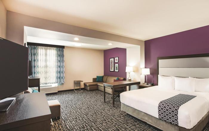 La Quinta Inn & Suites by Wyndham McAllen La Plaza Mall