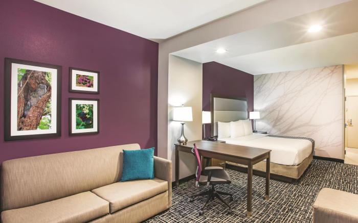 La Quinta Inn & Suites by Wyndham McAllen La Plaza Mall