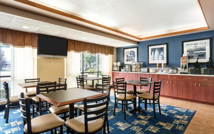 Days Inn by Wyndham Fargo/West Acres