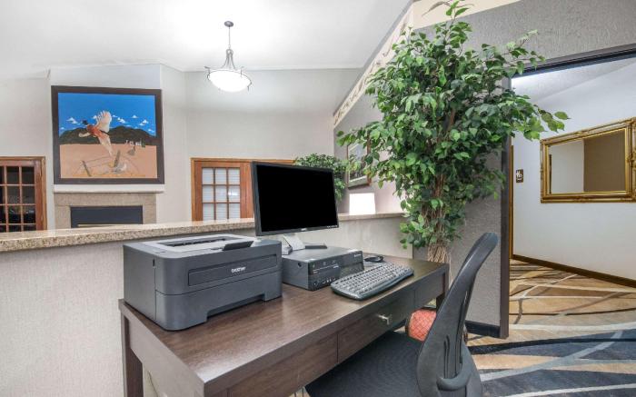 Days Inn by Wyndham Watertown