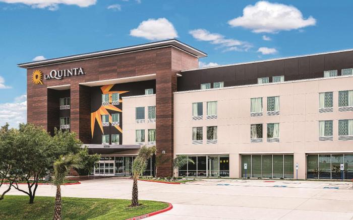 La Quinta Inn & Suites by Wyndham McAllen Convention Center
