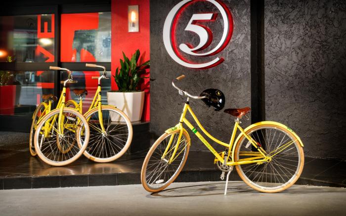 Staypineapple, Hotel FIVE, Downtown Seattle