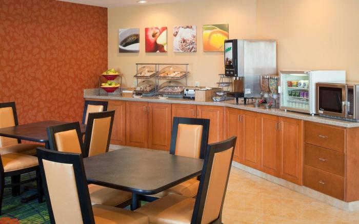 Country Inn & Suites by Radisson, Fayetteville I-95, NC