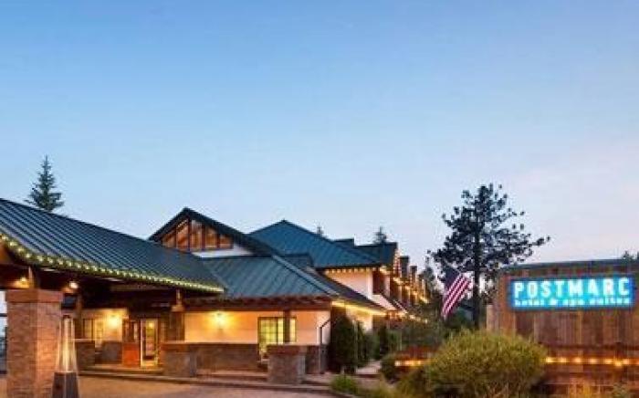 Postmarc Hotel and Spa Suites