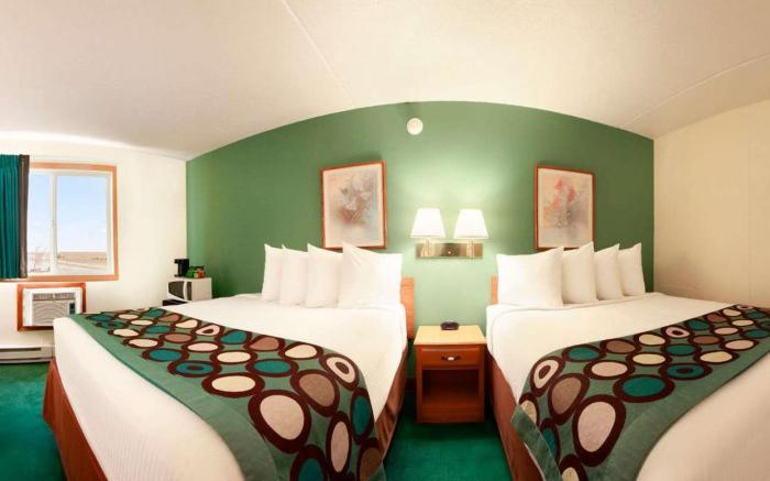 Super 8 by Wyndham West Fargo Main Ave ND