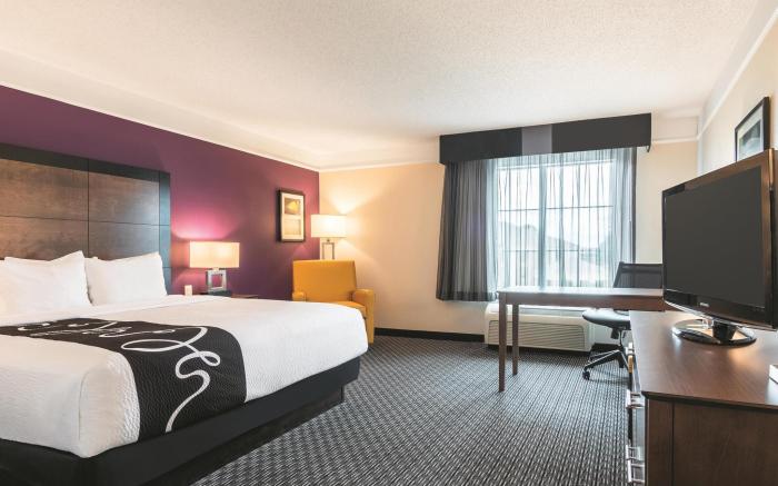 La Quinta Inn & Suites by Wyndham Shreveport Airport