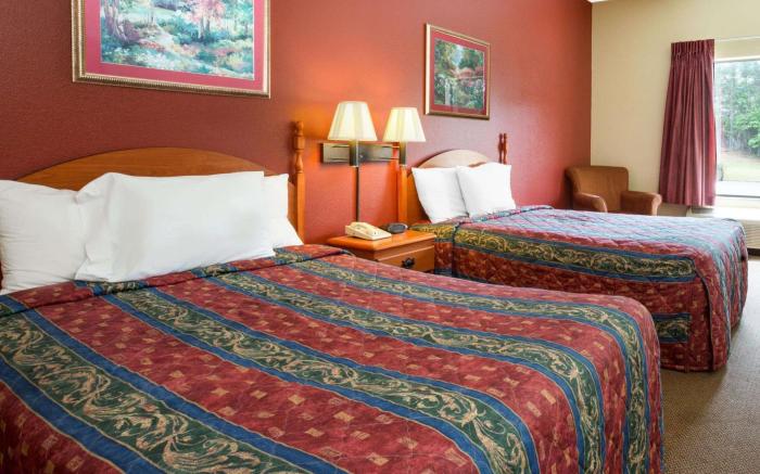 Sleep Inn & Suites
