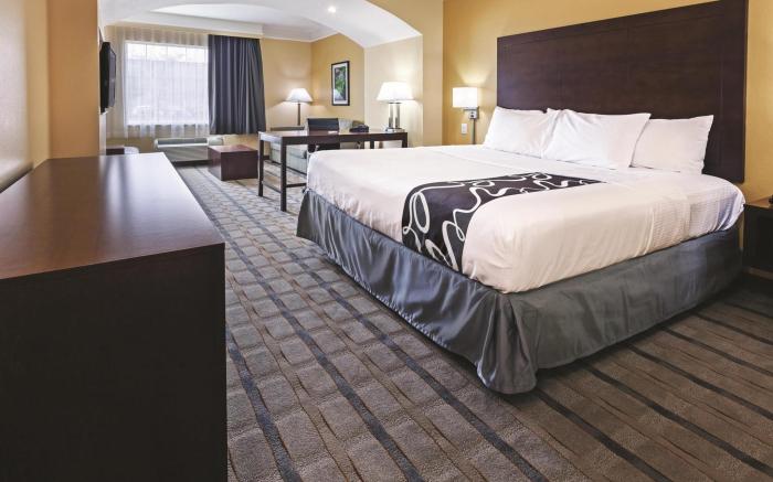 La Quinta Inn & Suites by Wyndham Houston NW Beltway8/WestRD