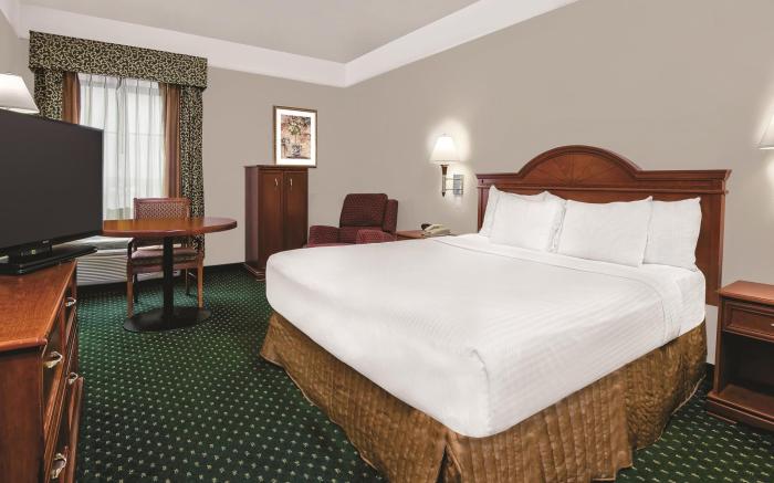 La Quinta Inn & Suites by Wyndham Stephenville
