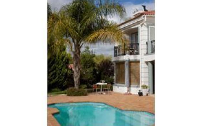 Pictures Guest House Boutique Hotel