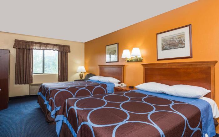 Super 8 By Wyndham Hartford