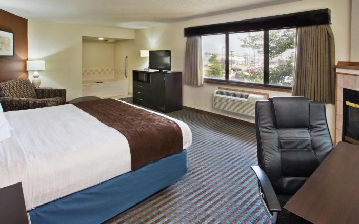 AmericInn by Wyndham Lincoln North
