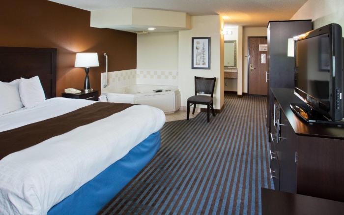 AmericInn by Wyndham Lincoln North