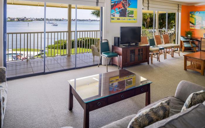 Hilton Vacation Club Charter Club Naples Bay