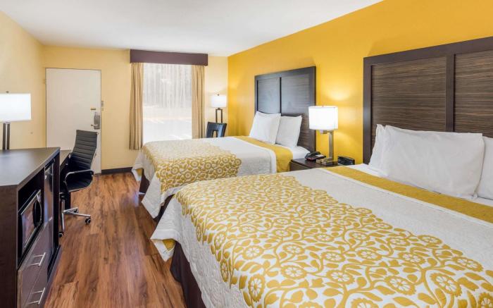 Days Inn by Wyndham Madison