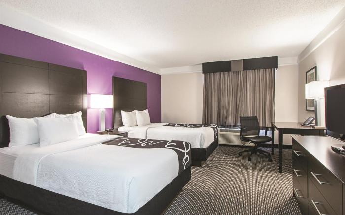 La Quinta Inn & Suites by Wyndham Detroit Utica