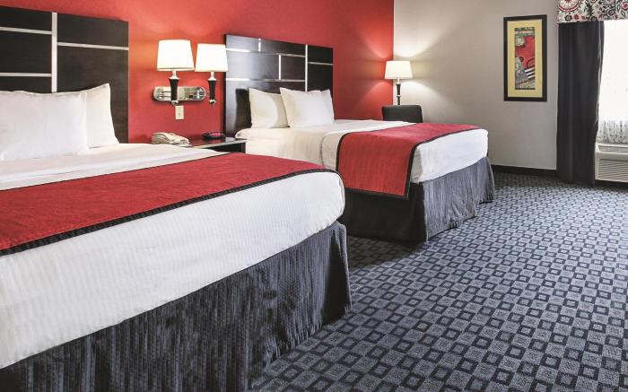 La Quinta Inn & Suites by Wyndham Dallas - Hutchins