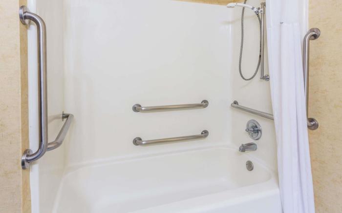 Days Inn & Suites by Wyndham Vancouver