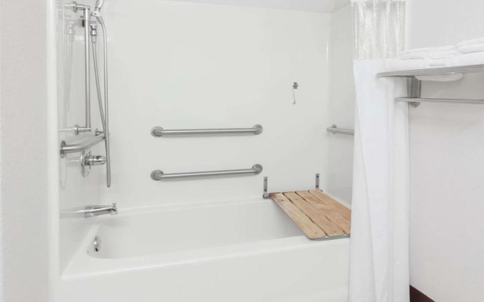 Microtel Inn & Suites by Wyndham Ardmore