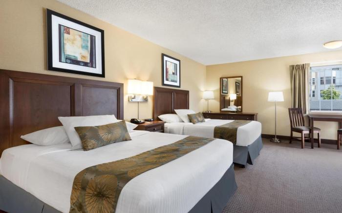 Travelodge by Wyndham San Francisco Bay