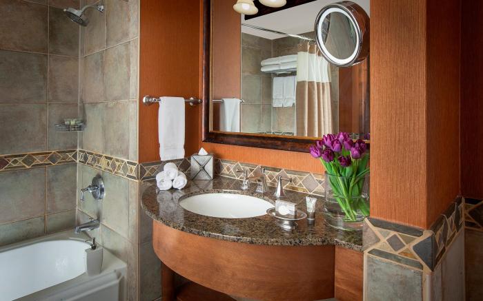Snake River Lodge & Spa
