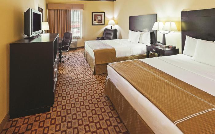La Quinta Inn & Suites by Wyndham Eastland