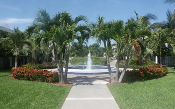 Beachcomber Beach Resort & Hotel