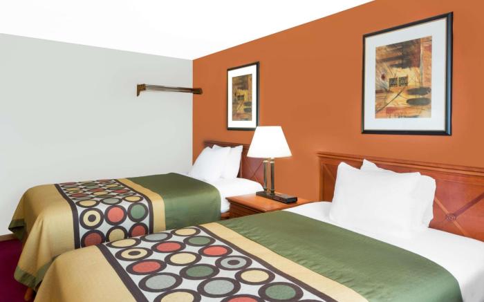 Super 8 By Wyndham Algona